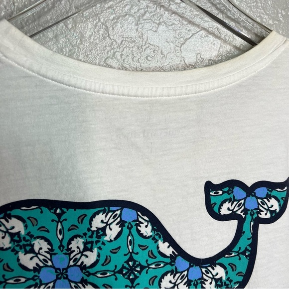 White Vineyeard Vines Shirt W/ Blue Floral Design - Picture 5 of 8